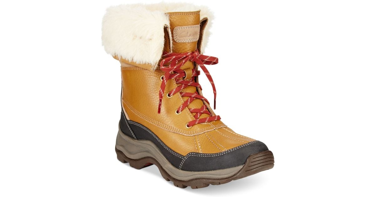 Clarks Collection Women's Arctic Venture Cold Weather Boots in Beige (Camel Leather) | Lyst