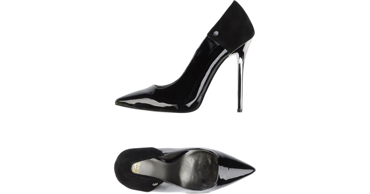 versace jeans couture pumps