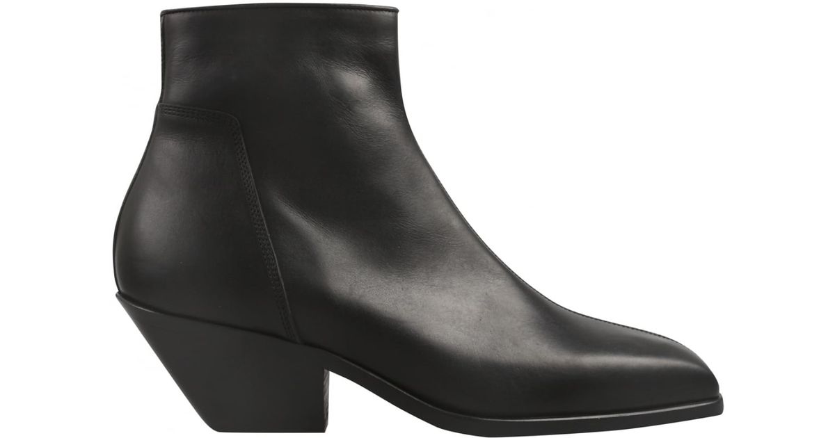 chelsea boot with cuban heel
