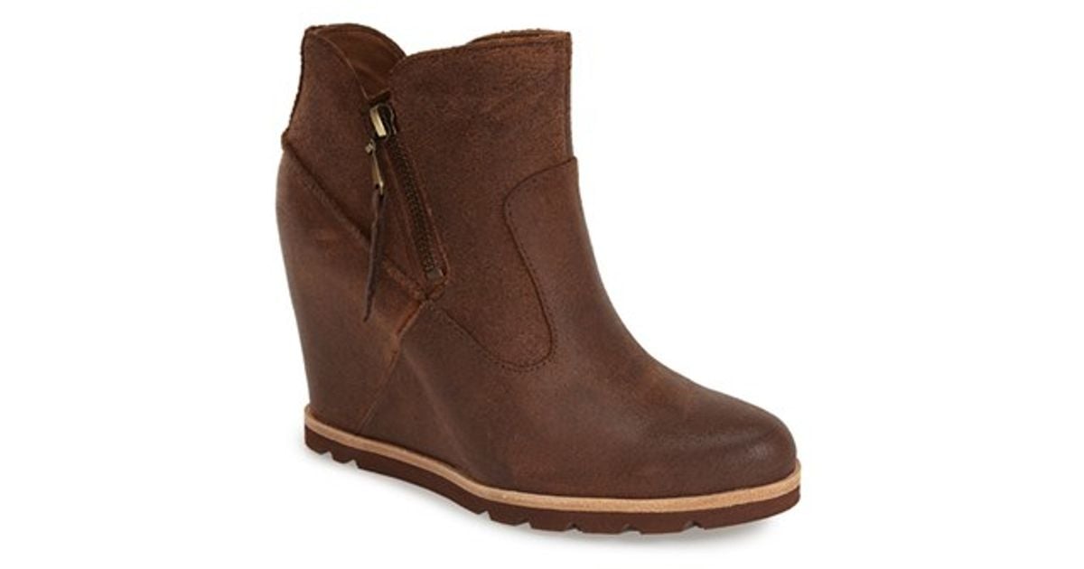 ugg myrna wedge boots