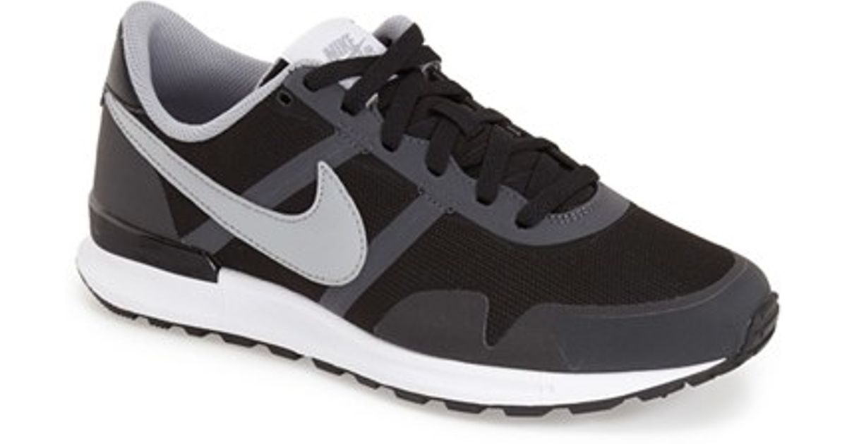 nike air pegasus black