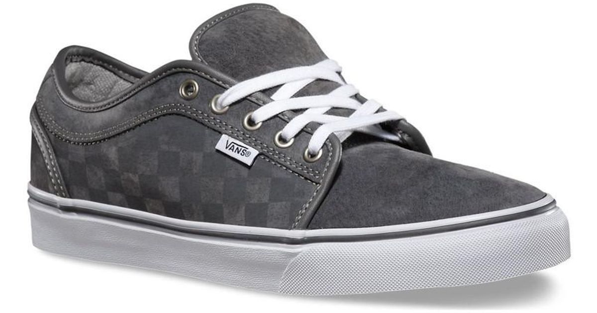 vans chukka low checkered