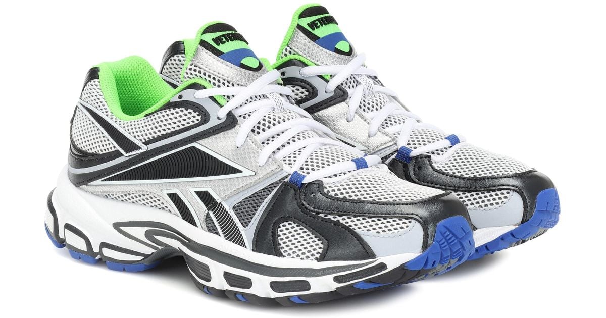 reebok spikes running shoes