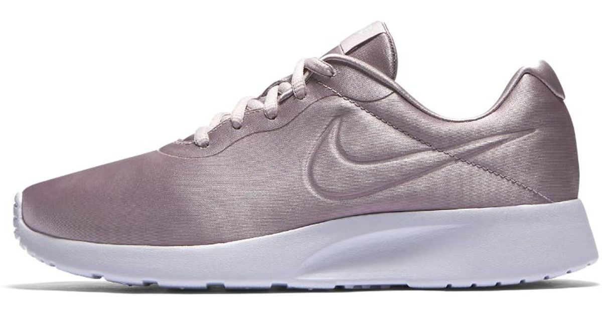 Lyst Nike Tanjun Premium Women's Shoe in Purple Lyst Nike Tanjun Premium Women's Shoe in Purple
