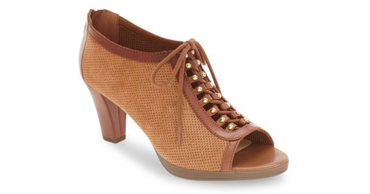 bella vita peep toe booties