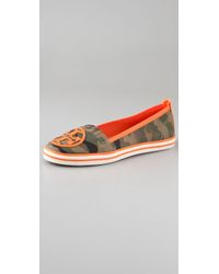 Tory burch Printed Slip On Sneaker in Green | Lyst