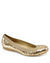 Stuart Weitzman | Metallic Lastikon - Gold Glitter Ballet Flat | Lyst