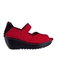 Bernie Mev | Hallie Wedge Sandal Red Fabric | Lyst