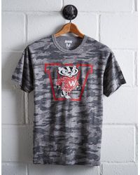 Tailgate Gray Men's Wisconsin Camo T-shirt for men