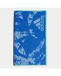 Adidas Blue Beach Tuch Hellgrün