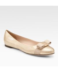 beige ballet flats patent leather