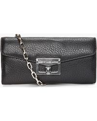 marc jacobs quilted wallet on chain