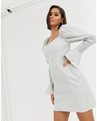 Missguided Vestito salvia con scollo quadrato e maniche a sbuffo increspate - Verde