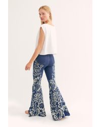 Free People Just Float On Printed Flare Jeans By We The Free - Blue