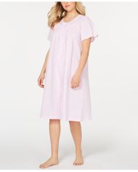 Miss Elaine Stripe-print Embroidery Seersucker Robe - Pink