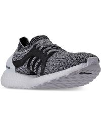 lyst adidas donne nmd r2 primeknit casual scarpe da finire lyst adidas donne nmd r2 primeknit casual scarpe da finire