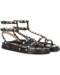 Lyst - Valentino Rockstud Jelly in Black