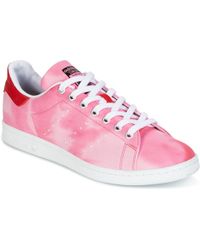 Pharrell Williams In Maglia Adidas Originali Delle Scarpe Rosa Lyst Pharrell Williams In Maglia Adidas Originali Delle Scarpe Rosa Lyst