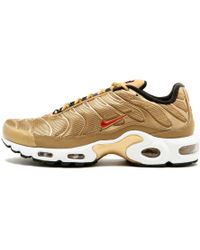 Nike Womens Air Max 95 QS Metallic GoldVarsity Red 814914 700 Nike Womens Air Max 95 QS Metallic GoldVarsity Red 814914 700