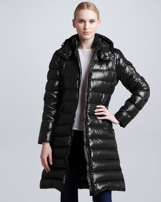 Shiny puffer jacket with fur hood womens