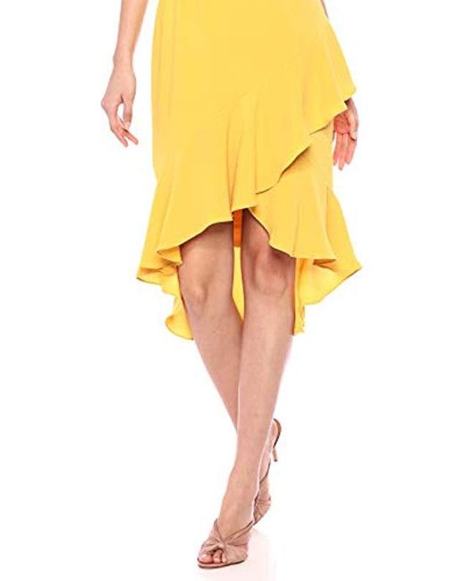 dress the population yellow