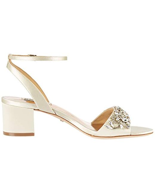 badgley mischka ivanna heels