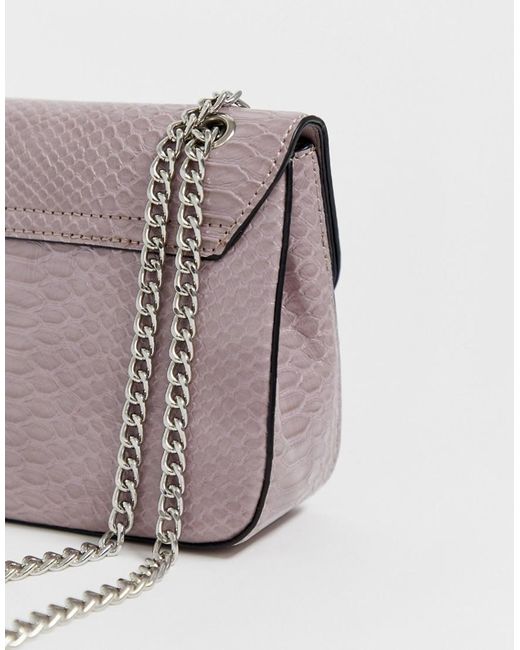 uo chain accent croc shoulder bag