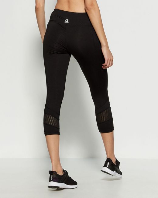 athletic black capri leggings