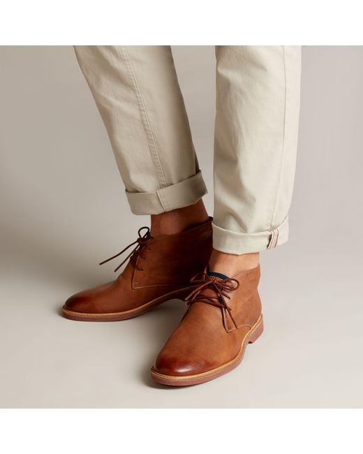 clarks atticus tan