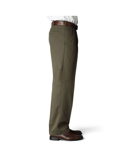 dockers relaxed fit pleated pants