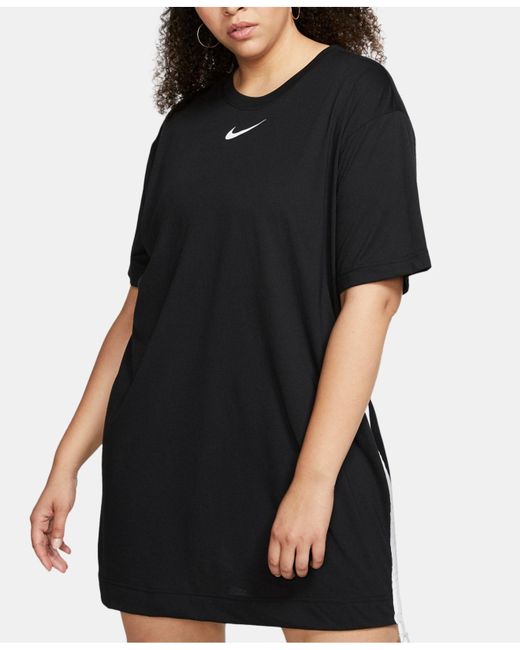 Nike Plus Size Logo T-shirt Dress in Black - Lyst