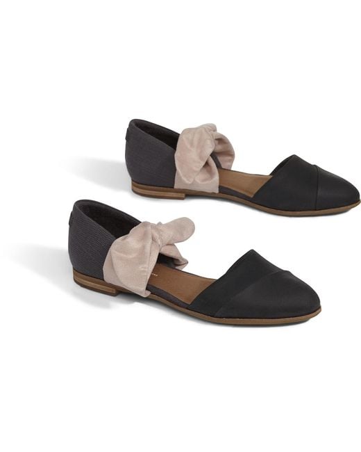 toms flats with bow