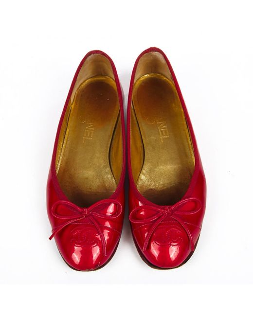 Chanel Red Patent Leather Flats in Red - Lyst