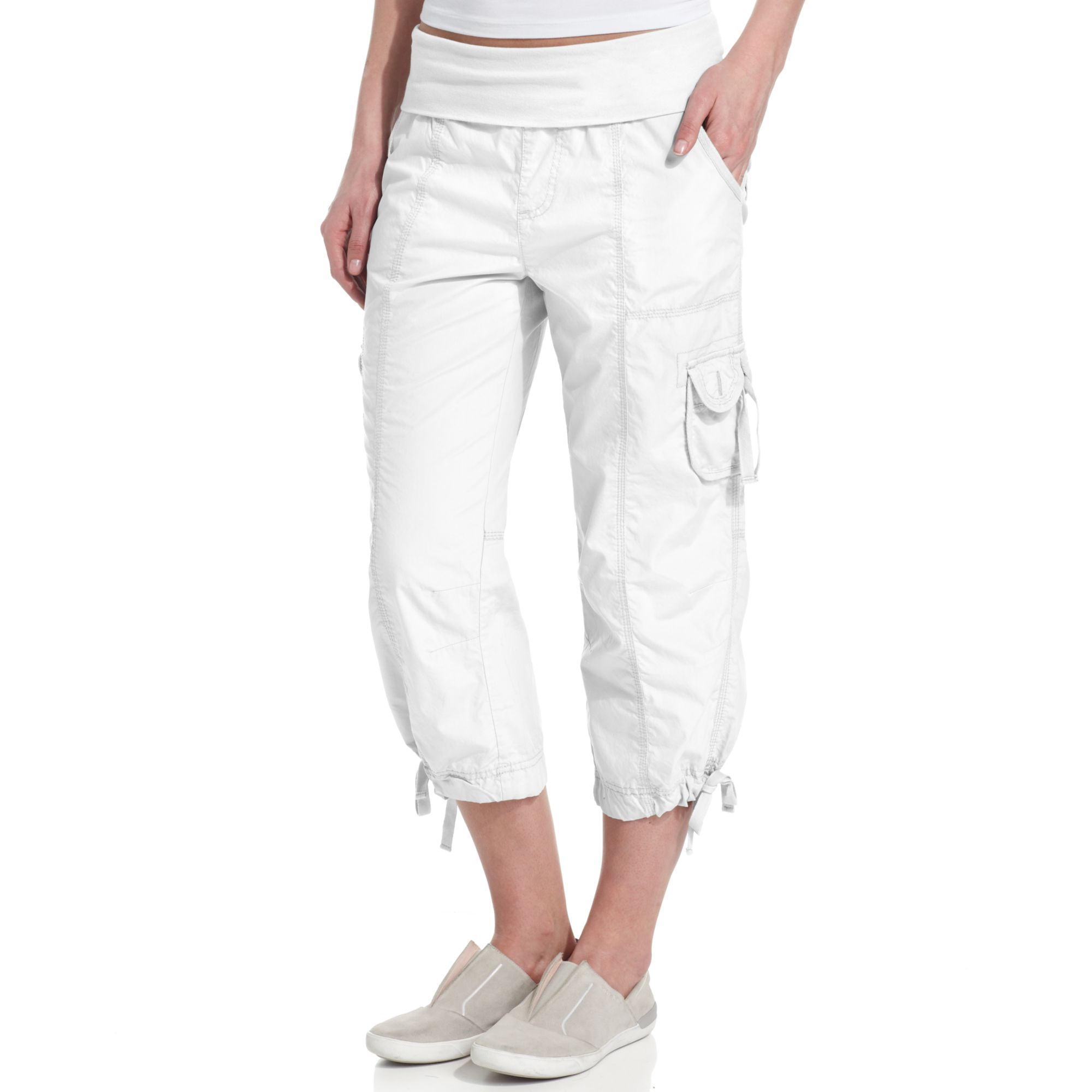 Calvin Klein Performance Cropped Capri Pants in White | Lyst