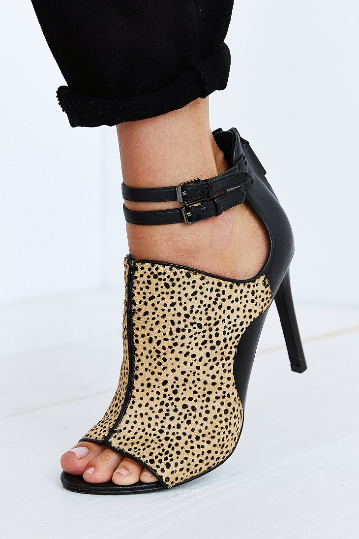 dolce vita square toe heel