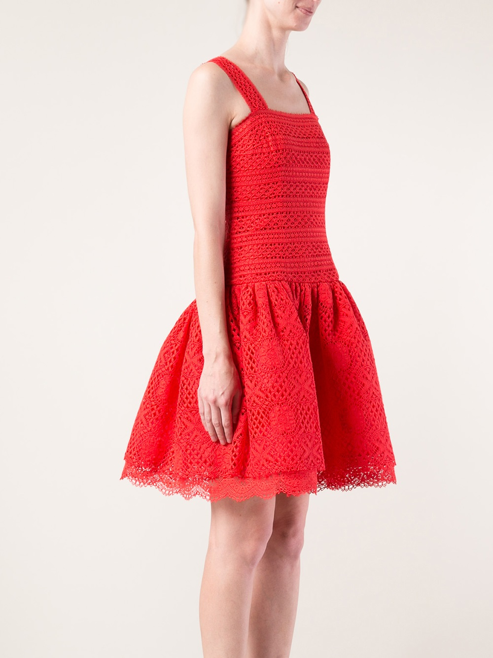oscar de la renta red gown