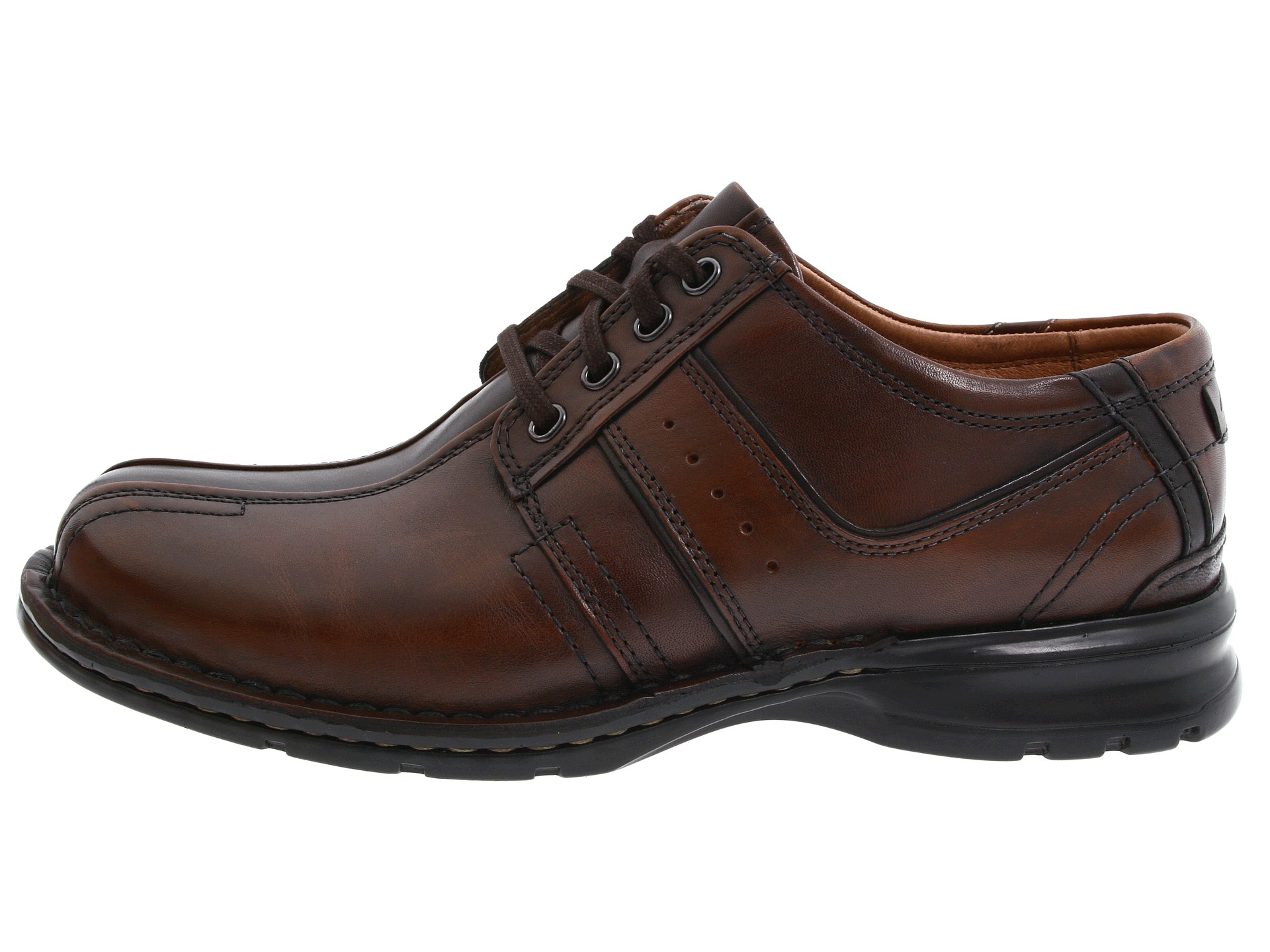 clarks touareg
