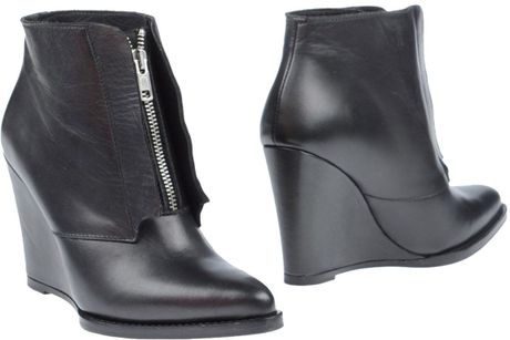 Surface To Air Ankle Boots in Black | Lyst