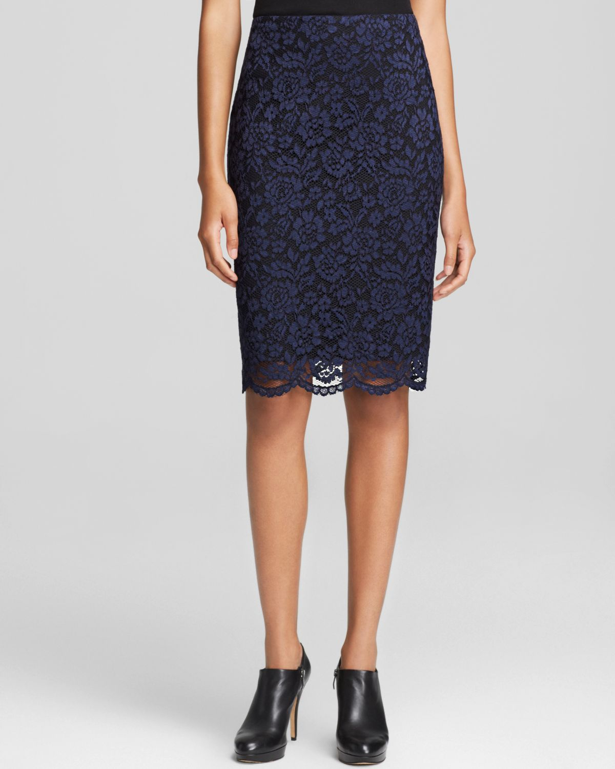 Lyst - Vince Camuto Floral Lace Pencil Skirt in Black