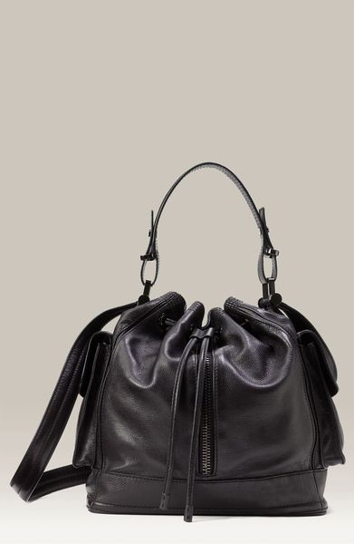 Donna Karan New York Metro Calfskin Leather Bucket Bag in Black | Lyst