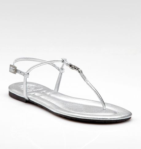 Tory Burch Emmy Metallic Thong Sandals in Silver | Lyst