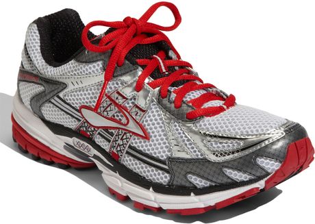 Brooks Ravenna 2 Running Shoe in White for Men (white/silver/shadow ...