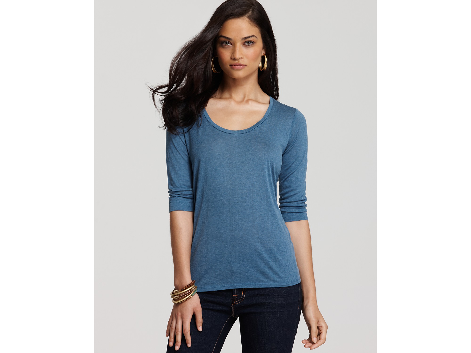 blue scoop neck tee