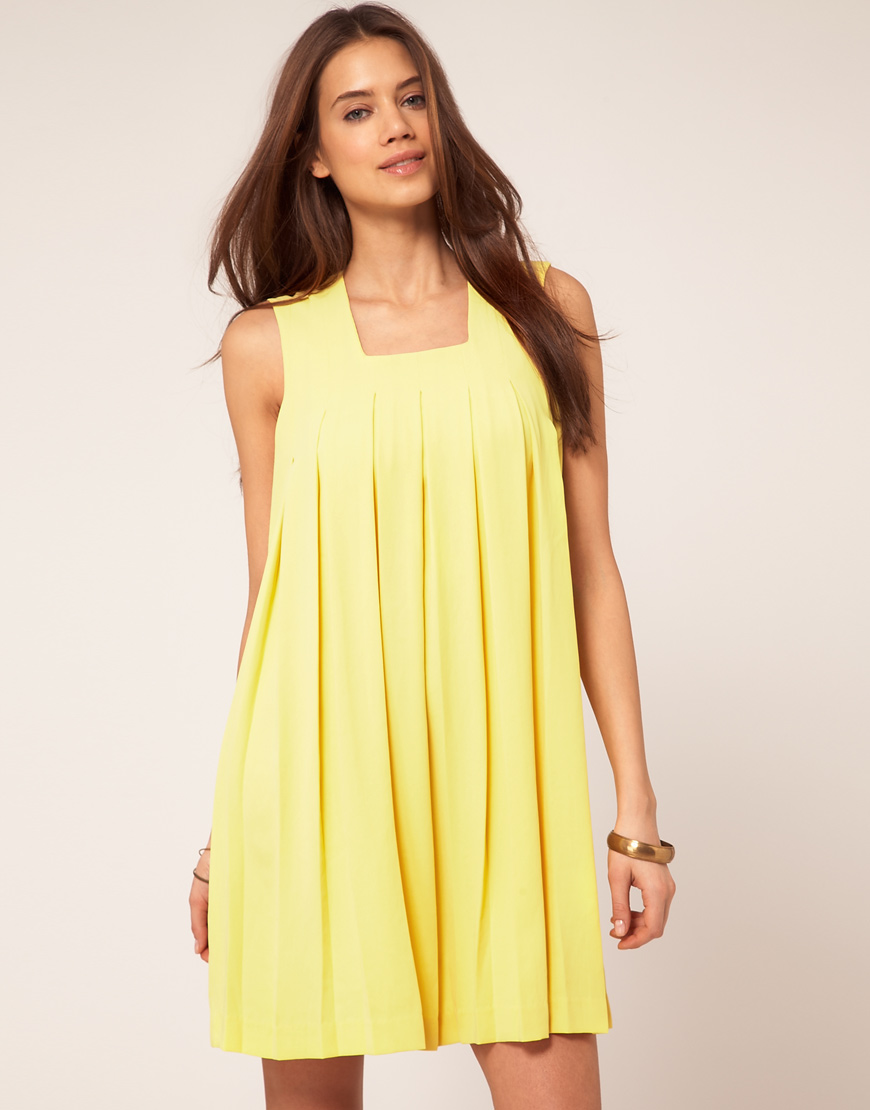 Very By Vero Moda Vero Moda Very Square Neck Pleat Dress In Yellow Lyst