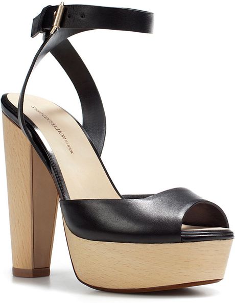 Zara Wood Sandal in Black | Lyst