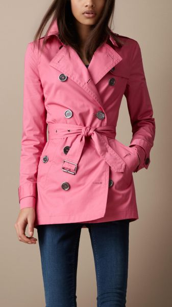 Burberry Brit Short Cotton Trench Coat in Pink (hydrangea pink) | Lyst