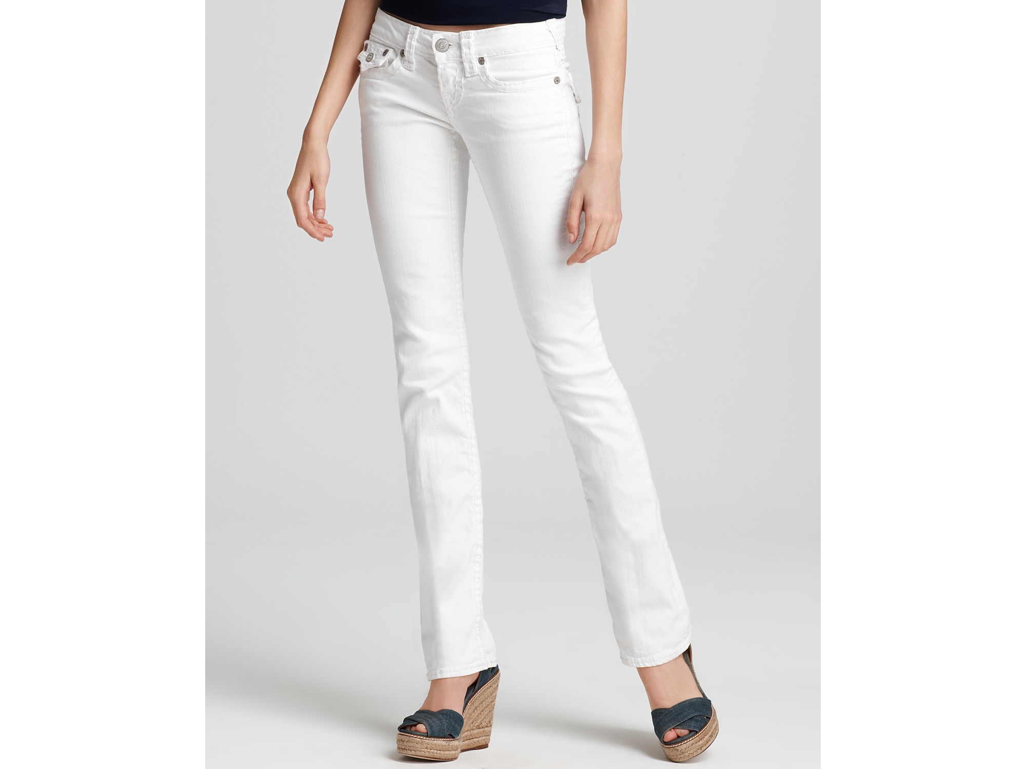 white jeans for women