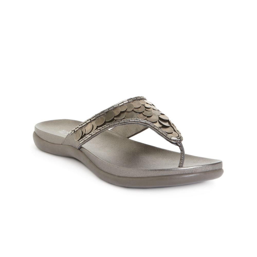 Kenneth Cole Reaction Glitzy Glam Thong Sandals in Silver (pewter) | Lyst