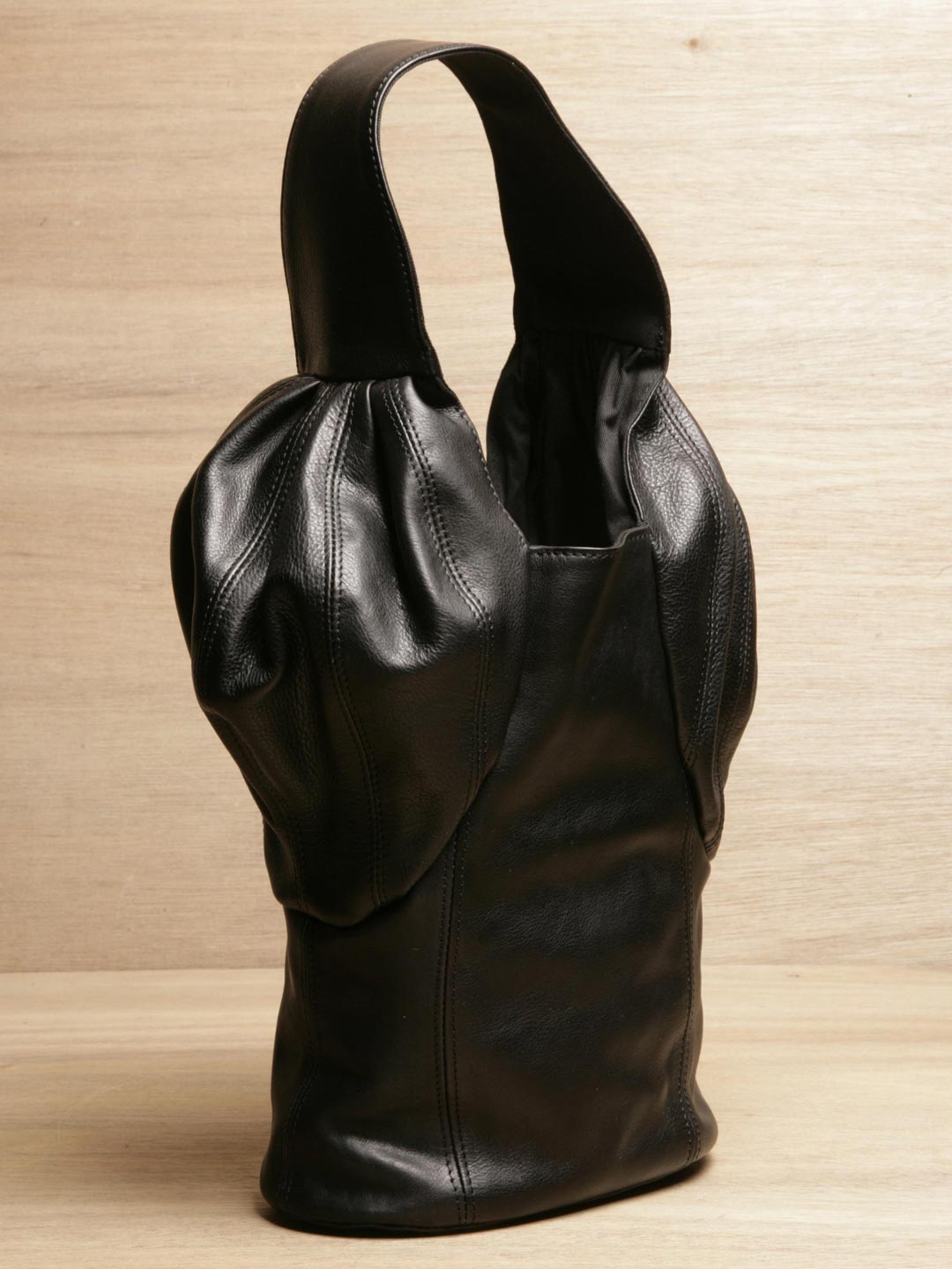 Yohji Yamamoto Yohji Yamamoto Womens Bloomer Bag in Black | Lyst