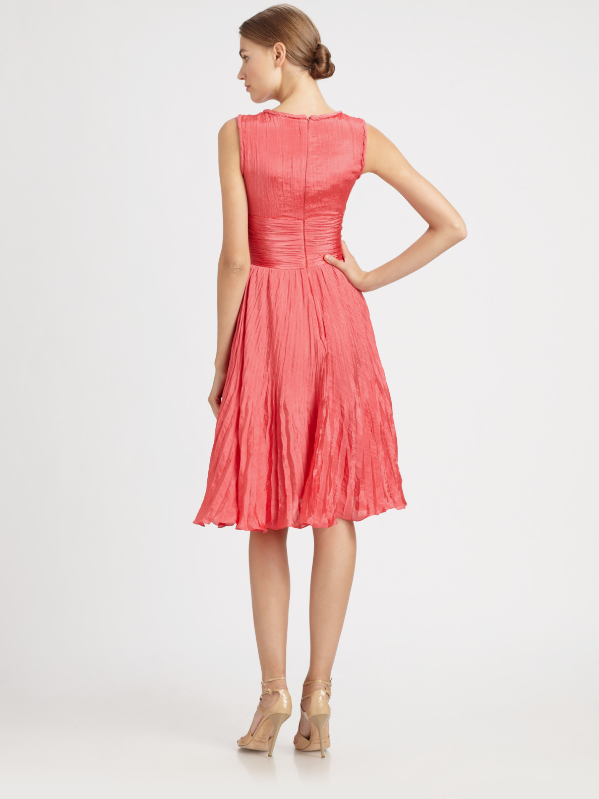 Lyst - Oscar De La Renta Pleated Dress in Red